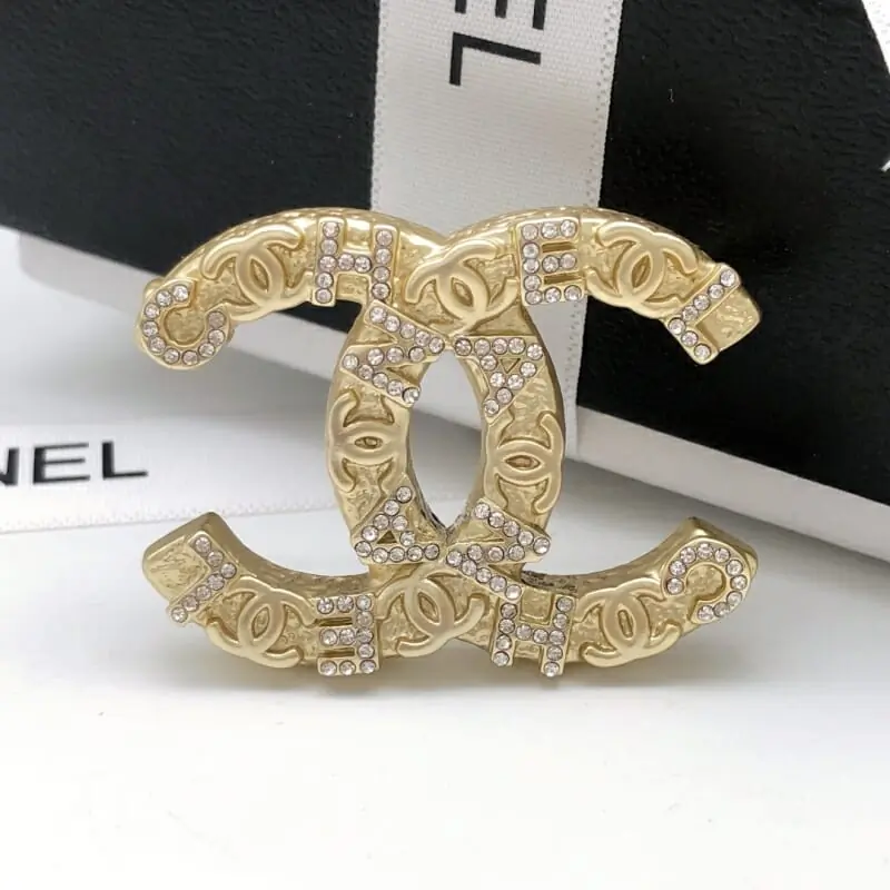 chanel brooches pour femme s_121354b